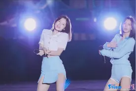 给大家送素材了，世界顶级神曲《Star sky》，美女舞蹈震撼人心！