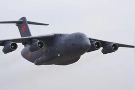 实兵实弹演习明日打响 中俄参演官兵准备就绪视频封面