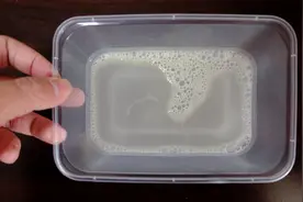 天气热了苍蝇药根本不用买，教你一招，厨房放一碗一只苍蝇都没有视频封面