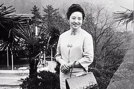 她曾嫁入旧上海豪门，却遭遇家道中落，成为小商贩再挣上亿家产！视频封面