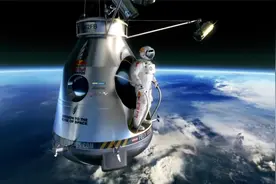 3.9万米的太空跳伞，时速达到了1342公里/小时，牛不牛视频封面