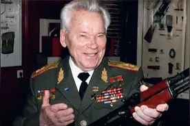 《卡拉什尼科夫枪》——传奇的AK系列自动步枪视频封面