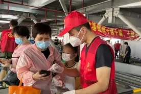 紧急通知！厦门2地升为高风险！离厦人员流向5省，专家提示很重要视频封面