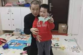 不会写字的宝宝给爸爸妈妈写了一封信，浓浓的爱让我泪奔