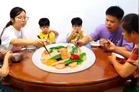 今天午餐做【山药炒虾仁】每个食材都是主角，清脆爽口又美味！视频封面