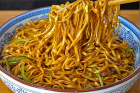 河南蒸面条好吃有窍门，详细做法教给你，色香味俱全，好吃解馋视频封面