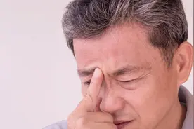 老年人头晕，除了脑供血不足！可能是4个问题作怪，不要小看视频封面