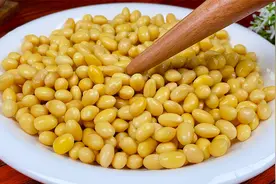 春天要多吃黄豆，教你一个新做法，上桌孩子流口水，营养又美味