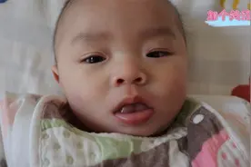 六个月的小宝宝 在长牙 很疼视频封面