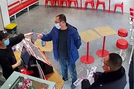 奶茶店先欢迎再扫码被封， 老板回应：店里封条被撤，已恢复经营视频封面