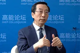 张杰院士答：科研中如何让理论指导实践，而非崇拜权威禁锢思想视频封面