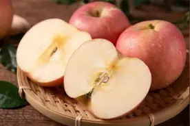 孕期准妈妈常吃这3种水果，胎儿大脑发育好，颜值也会更高视频封面