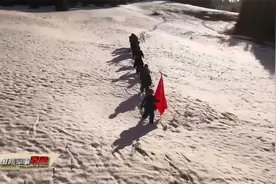 新疆：军警民联合巡逻守边关