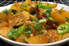 土豆炖豆腐怎么做好吃，试试这种做法，老下饭了，我家一周吃五次视频封面