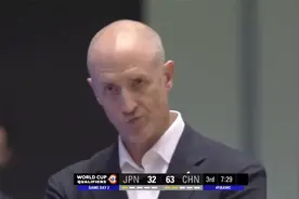 世预赛中国男篮VS日本，徐杰打出国家队代表作，日本教练傻眼了！视频封面