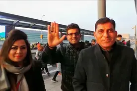 在华印度人说出真心话：我们被国内暴骂为叛徒 但更愿意留在中国视频封面