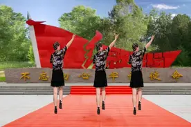 广场舞背面《咱当兵的人》八一建军节把最美的舞蹈献给所有军人们