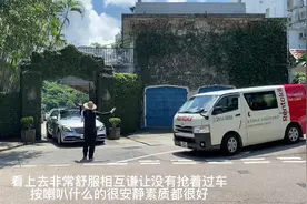 实拍在香港霍启刚郭晶晶家门口，拍到霍家豪车出来了，好激动啊视频封面