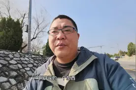 有人号称是德云社云字科张云雷侄子，小作坊助理小瑞第一时间辟谣视频封面