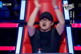 好声音：袁娅维实力演唱《弯弯的月亮》，刘欢如大猩猩般鼓掌！视频封面