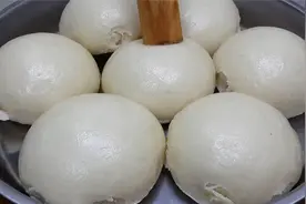 在家蒸的馒头太硬，教你多做两步，不发面在家也能成功，好吃到爆视频封面