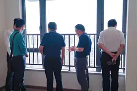 广州一小区业主私拆承重墙？官方回应视频封面