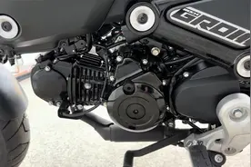 本田迷你小摩托，排量125，售价2.2万，易操控，还有ABS，油耗1.5视频封面