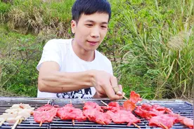 户外烧烤需要准备什么？烧烤酱料怎么调？资深吃货教你烧烤秘籍视频封面
