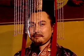 三国演义：汉献帝设受禅台，曹丕封汉献帝为山阳王，自称大魏皇帝视频封面