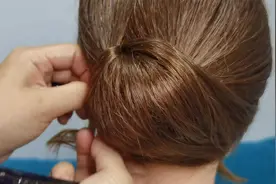 参加重要场合发型这样扎更合适，这种发型精致感满满