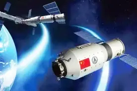 天宫二号直降390公里，传递重要信息，美国：不愿面对这一现实视频封面
