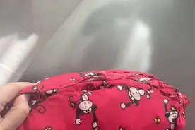 婆婆寄退烧药，女子收到布包缝得严实拆开傻眼：保密工作婆婆厉害视频封面