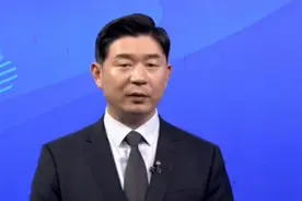 离婚了户口没迁走，拆迁是否应赔偿，专家问你解答视频封面