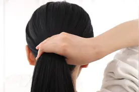 一根橡皮筋都不用，快速把头发绑得好看又牢固，简直太方便了