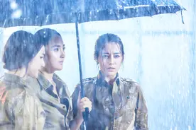 偶像剧《麻辣变形计》插曲，魏晨一首《烈火神盾》唱的太燃了