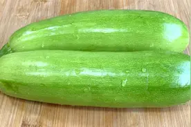 西葫芦和它一起炒简直就是绝配，做法特别简单，清脆爽口营养入味视频封面