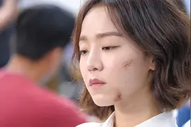 任劳任怨两年的实习生，竟是财阀家族走失25年的女儿！大结局视频封面