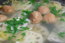 牛肉丸子莲藕汤怎么做？这道方法做来好喝不发黑，营养又丰富