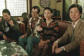 女子同时嫁给三个丈夫，称一妻多夫才是完美家庭，我惊了！喜剧片视频封面