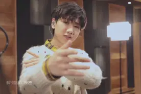 好听却不火的4首冷门歌曲！每首都值得单曲循环，却很少人听过！