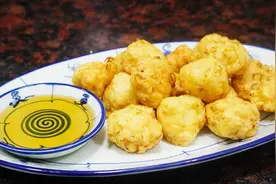 虾枣，潮汕传统美食，口感香脆鲜美，做法和配料都很简单视频封面