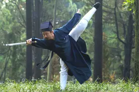 揭秘！原来陈师行甩断筷子靠这个技巧，学会可以出门吹牛了！
