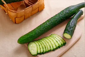 低血糖是糖尿病的并发症？医生：过量服药和饮食搭配不合理会引发