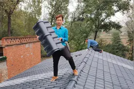 建房树脂瓦120元/方，10000元改造90平方，主家满桌菜肴招待视频封面