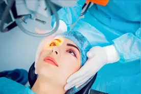 激光近视手术有风险吗？视频封面