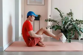足跟疼痛，一走路就像针扎，每天坚持3个动作，走路利索脚不痛视频封面
