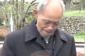 绍兴75岁老汉爬长城后被警察找上门，看到老人的笑容，破防了！视频封面
