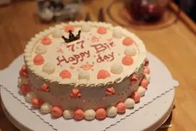 十二星座专属的奶制品，巨蟹座选生日蛋糕，双子座选牛奶巧克力