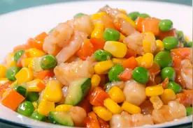 家常虾仁炒玉米青豆，这方法很靠谱，鲜嫩爽滑，孩子都爱吃