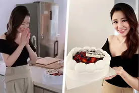 45岁林心如片场获惊喜庆生，穿露肩上衣优雅性感，微凸小腹超抢镜